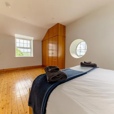 Stone House , Boyne Valley Views بيت للعطل