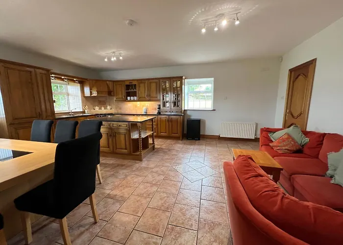 Stone House , Boyne Valley Views *