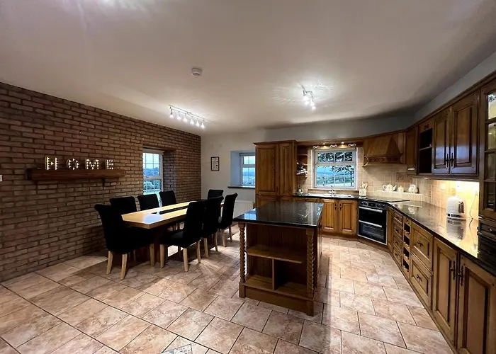 Stone House , Boyne Valley Views